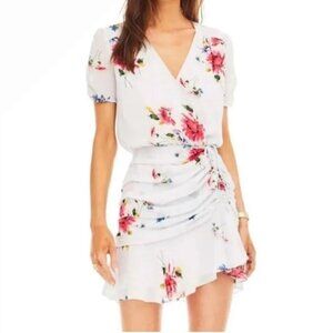 ASTR The Label Natasha Floral Short Sleeve V Neck Mini Dress White Small